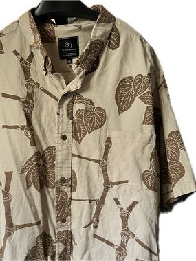Sig Zane Hilo Brown on Beige